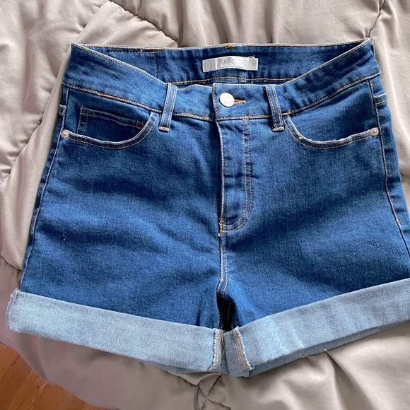 Denim shorts - Picture 1 of 3